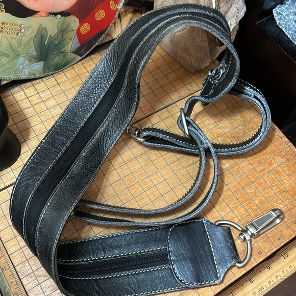 Kenneth Cole New York Black Leather Fabric Hand Bag Backpack Convert to Shoulder - Picture 13 of 14